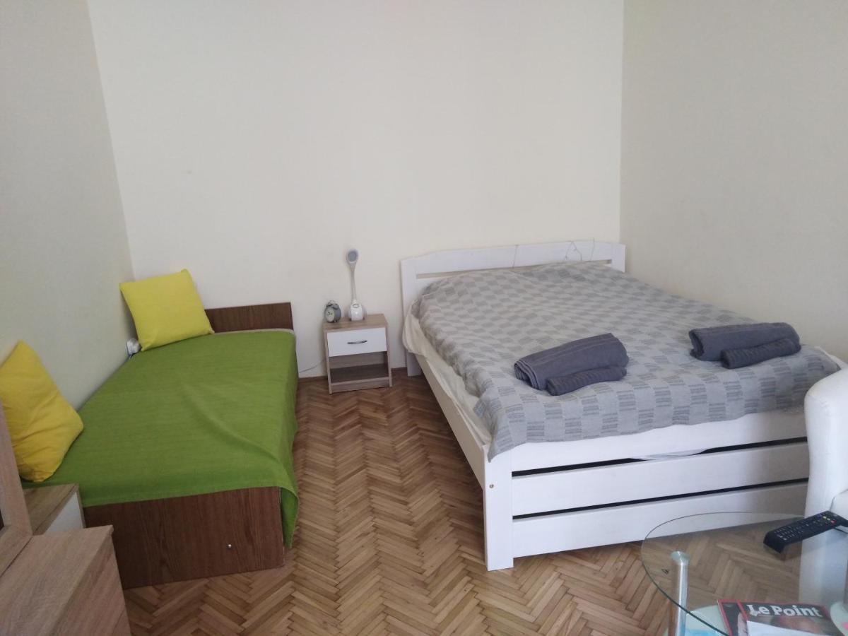 Adrienn Apartment Budapest Exterior photo